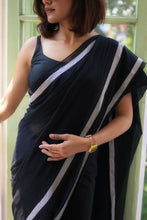 Load image into Gallery viewer, Black And White Mulmul Cotton Saree