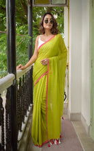Load image into Gallery viewer, Green And Pink Mulmul Cotton Saree