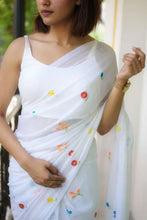 Load image into Gallery viewer, White Embroidered Mulmul Cotton Saree
