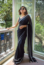 Load image into Gallery viewer, Black And White Mulmul Cotton Saree
