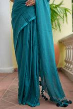Load image into Gallery viewer, Turquoise Blue Mulmul Cotton Saree
